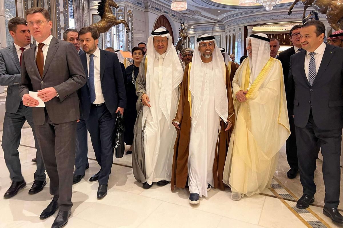 عدم التزام بعض أعضاء الكارتل النفطي بمستوى التخفيضات يهدد بتفكك التحالف