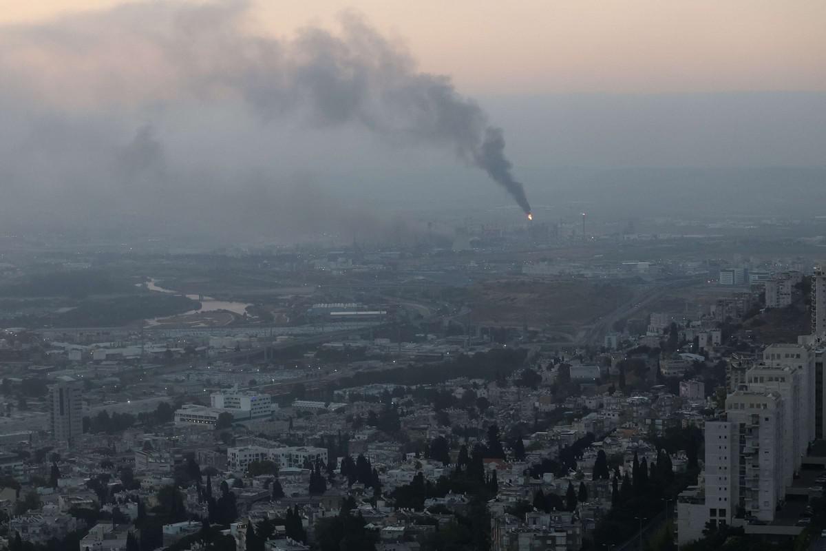 استهداف محطة لتوليد الكهرباء قرب ميناء حيفا