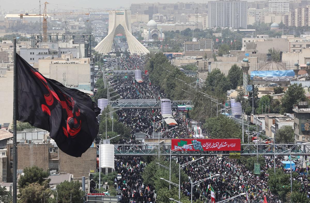 قائمة التشييع تضم ما لا يقل عن 30 من الضباط الكبار