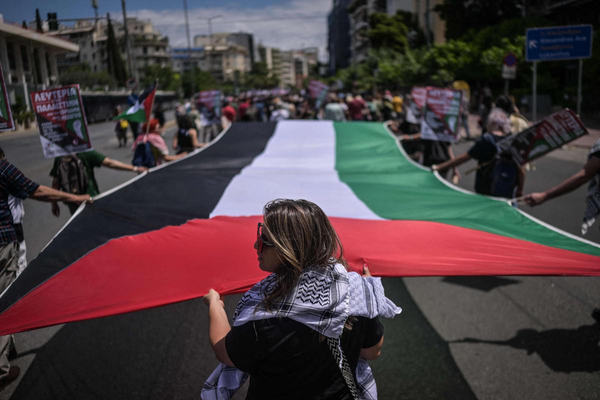 'حول القضية الفلسطينية'