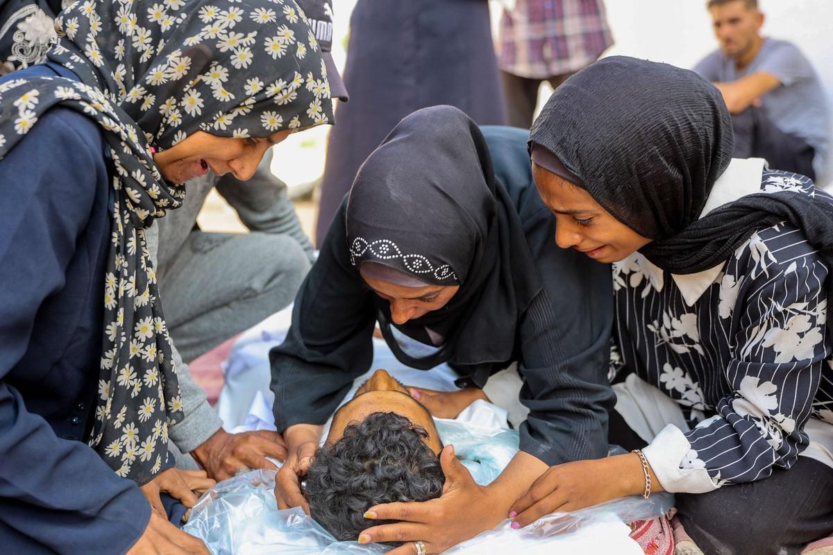 حماس واسرائيل حولتا الغزيين إلى وقود للحرب