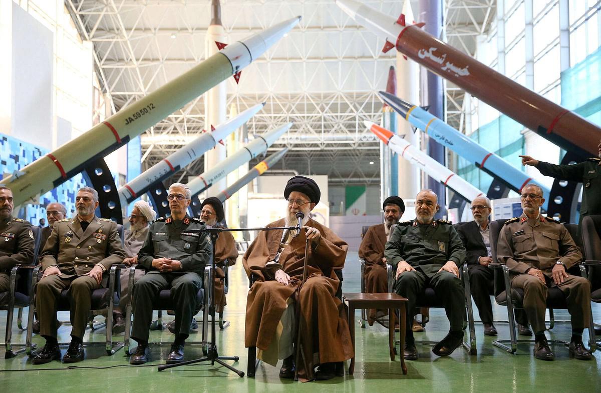 الزعيم الأعلى الإيراني ضمن بنك الاغتيالات الإسرائيلية 