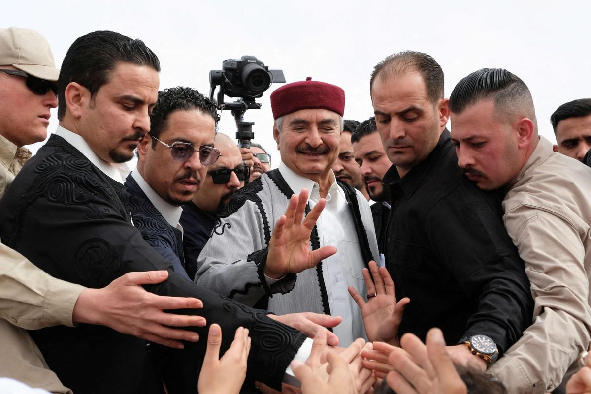 تصاعد نفوذ حفتر وأبنائه في شرق ليبيا