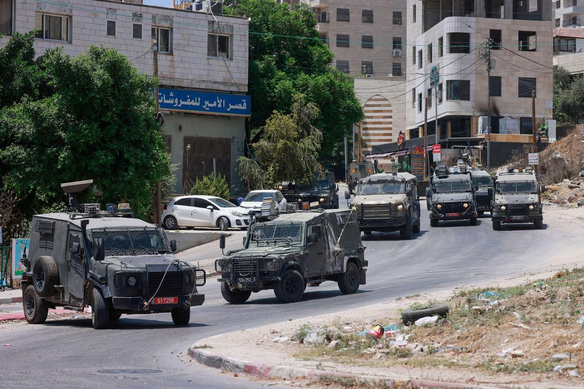 تضييق متواصل على الضفة الغربية