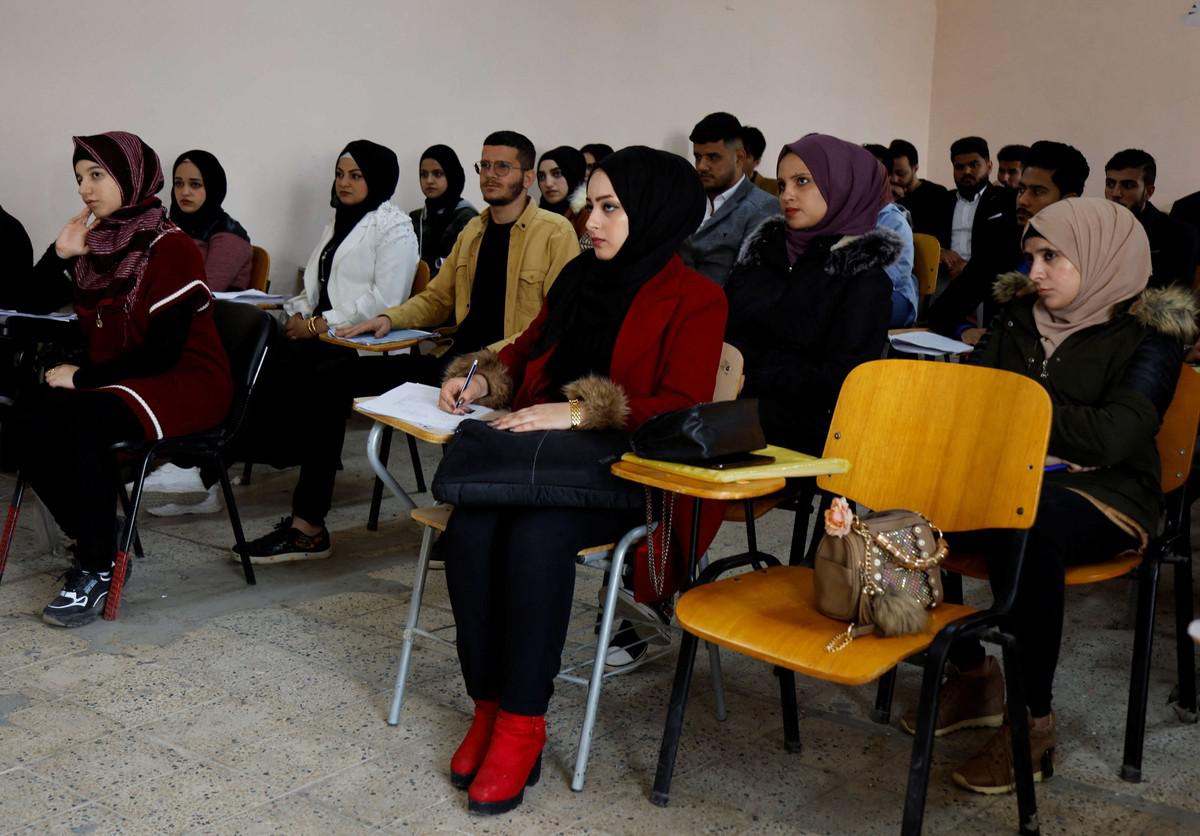 اللغة الكردية لغة رسمية في العراق وفقاً للدستور