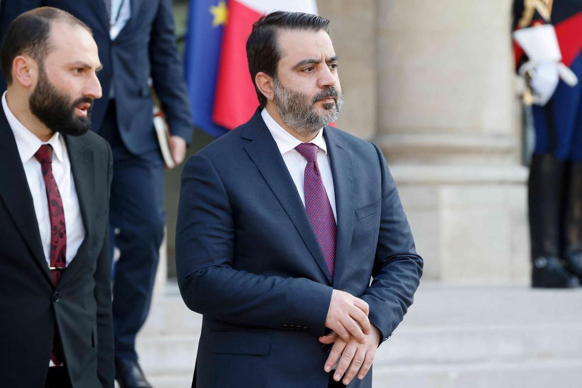 وزير الخارجية السوري يصل إلى باريس لإجراء مباحثات مباشرة مع إسرائيل 