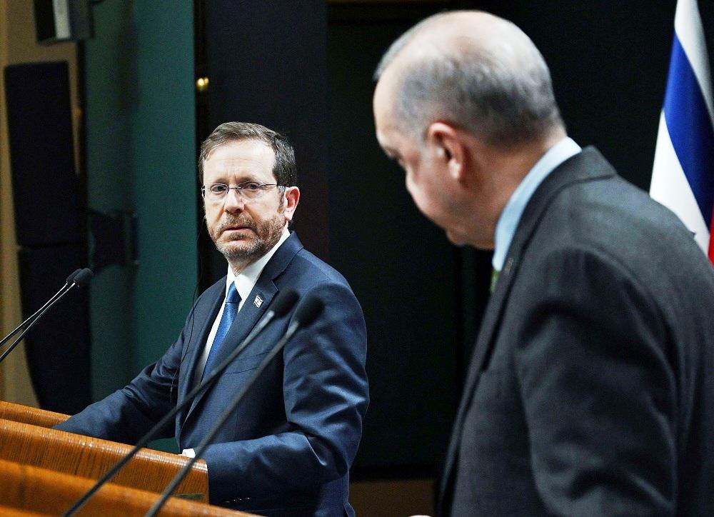 لكل منهما مصالحه في سوريا