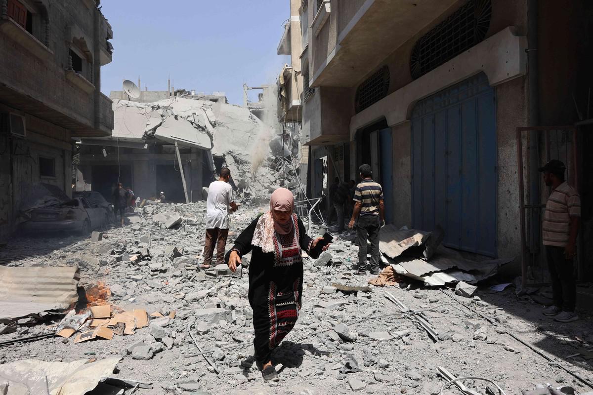 إسرائيل مستمرة في قصف قطاع غزة وتجويع اهله