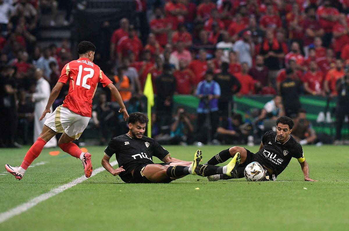 دوري استثنائي