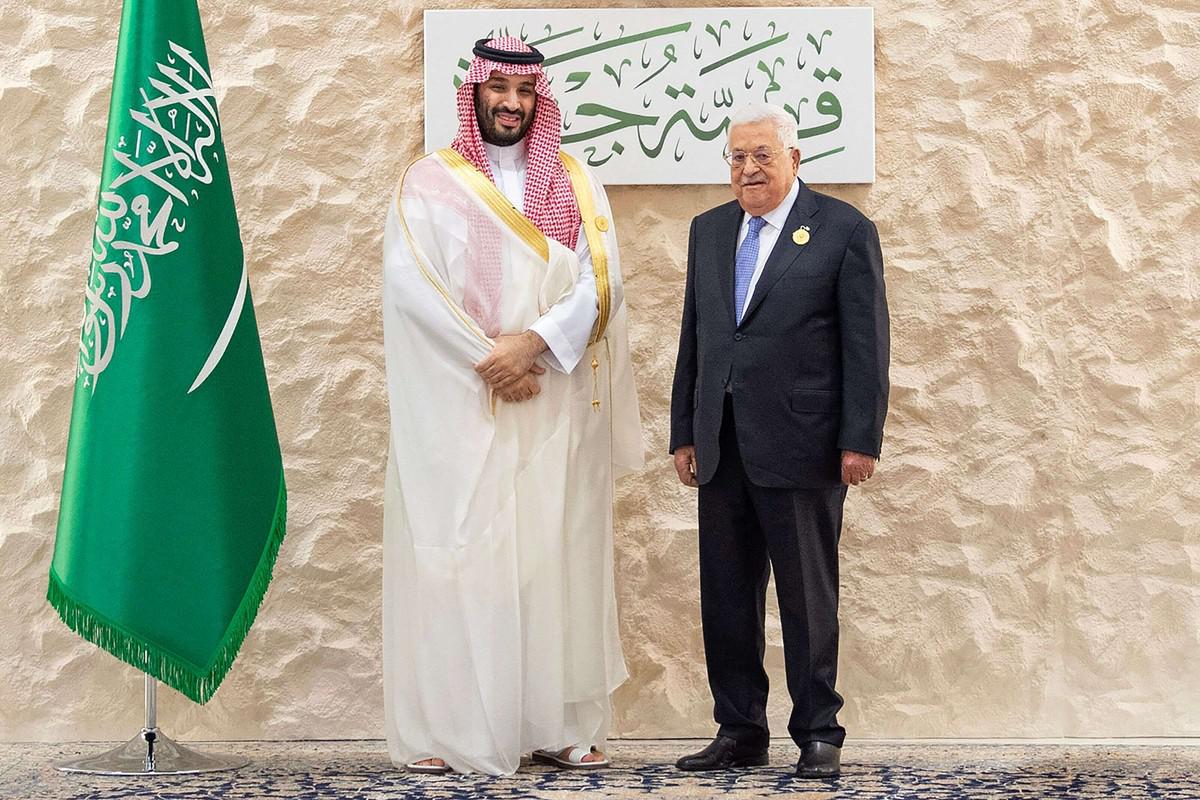 السعودية تدعو لتأيد وثيقة مؤتمر حل الدولتين 