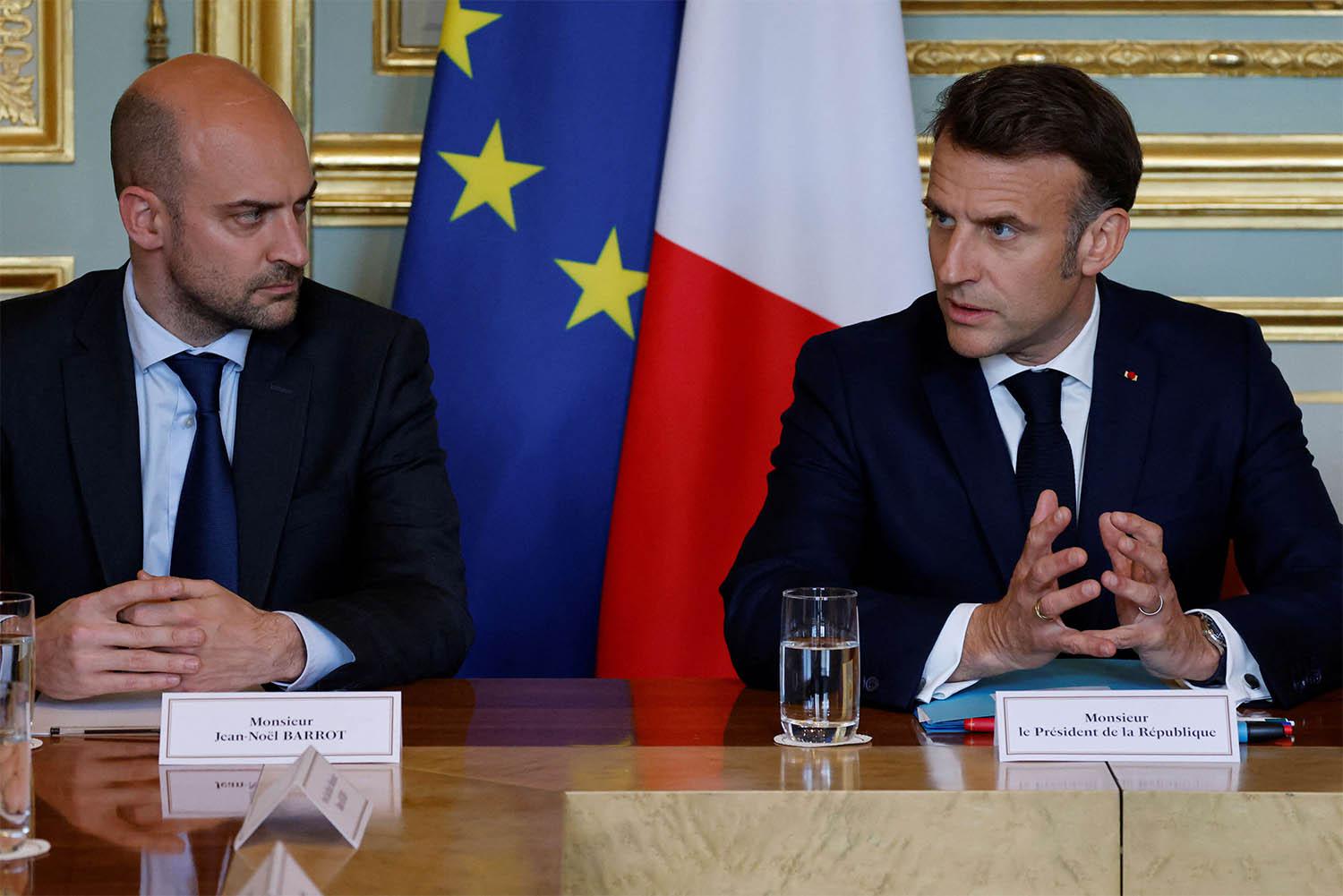 A dispute about deportation of Algerian nationals escalates