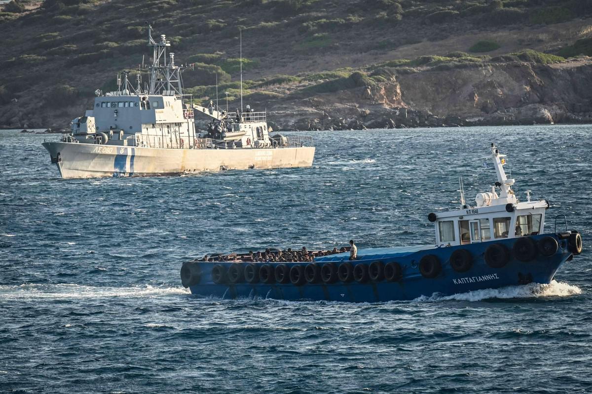 ترسيم الحدود يرتبط بملفات أخرى أهمها الهجرة غير الشرعية