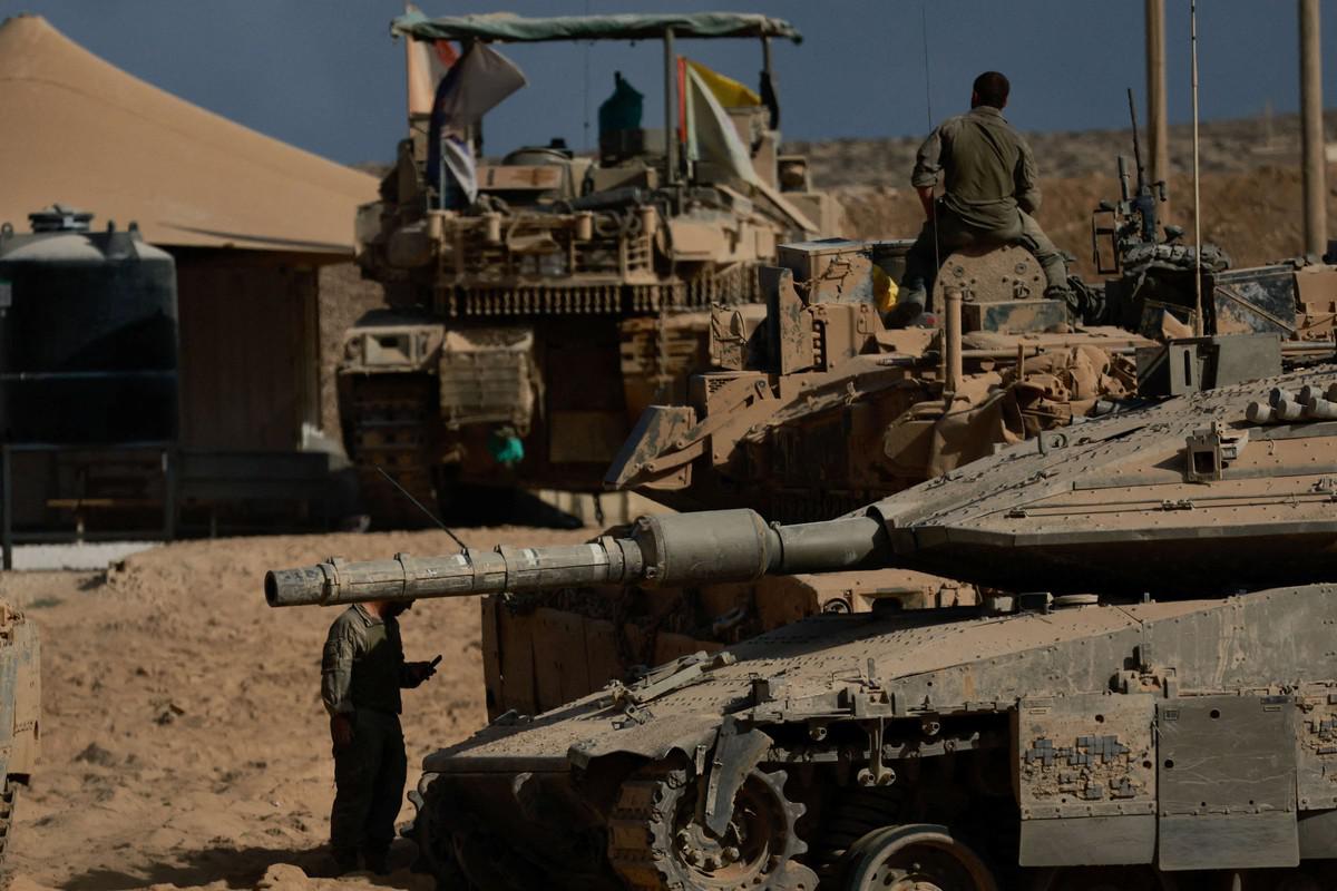 نتنياهو يمضي في خطته بالتوغل أكثر في عمق مدينة غزة