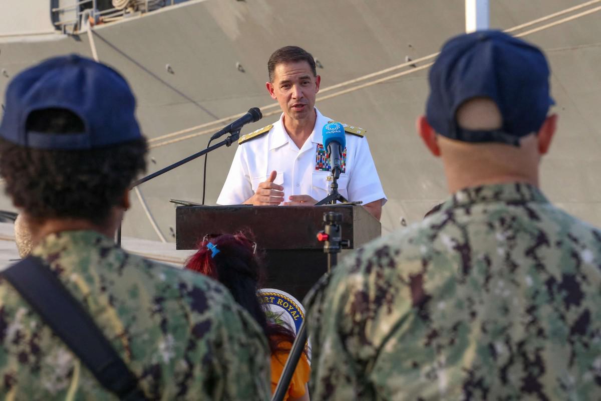 قائد سنتكوم ركز في الكويت على تعزيز التعاون الدفاعي