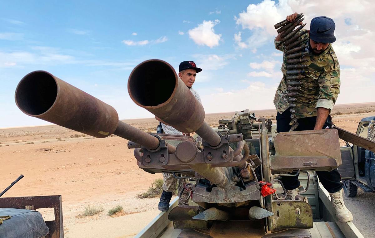 سلاح الميليشيات أبرز عقبة على طريق إنهاء الأزمة الليبية 