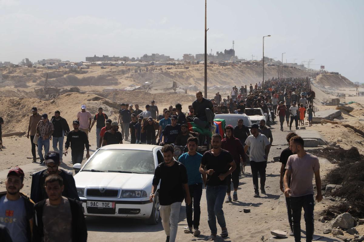 الغزيون يأملون نهاية عامين من التشرد 