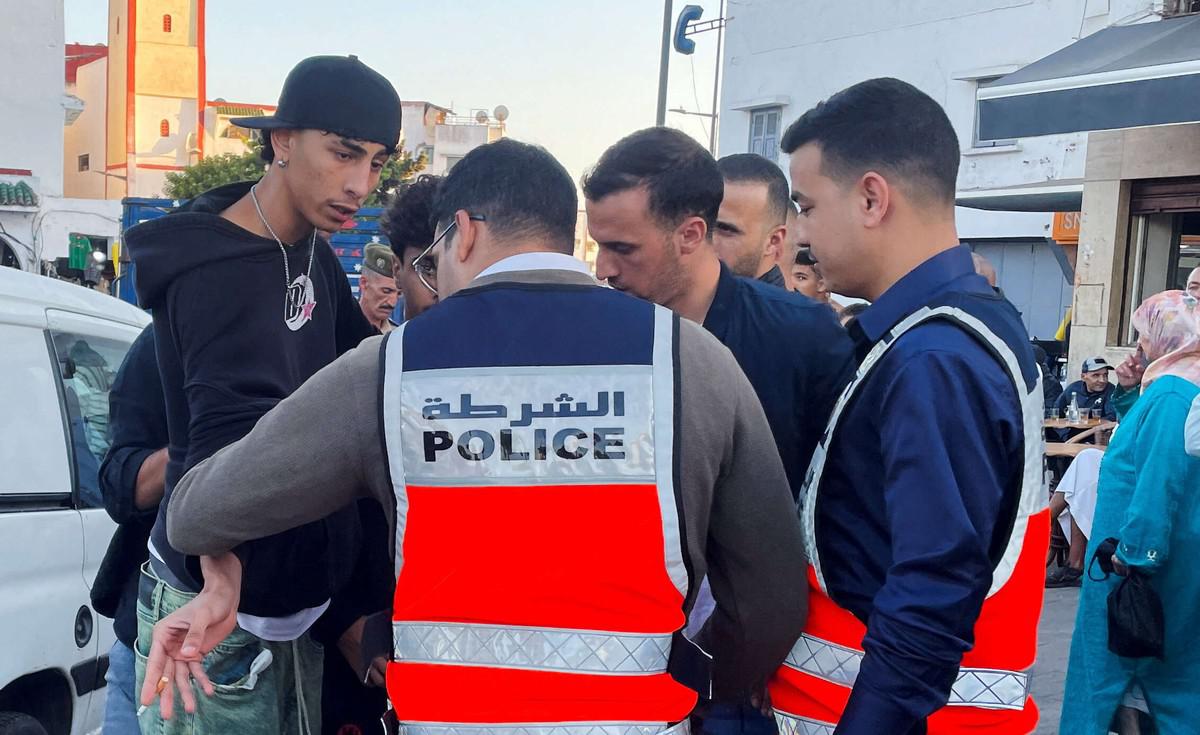 لا يجب أن يتحول الاحتجاج من وسيلة للتعبير إلى تهديد للاستقرار