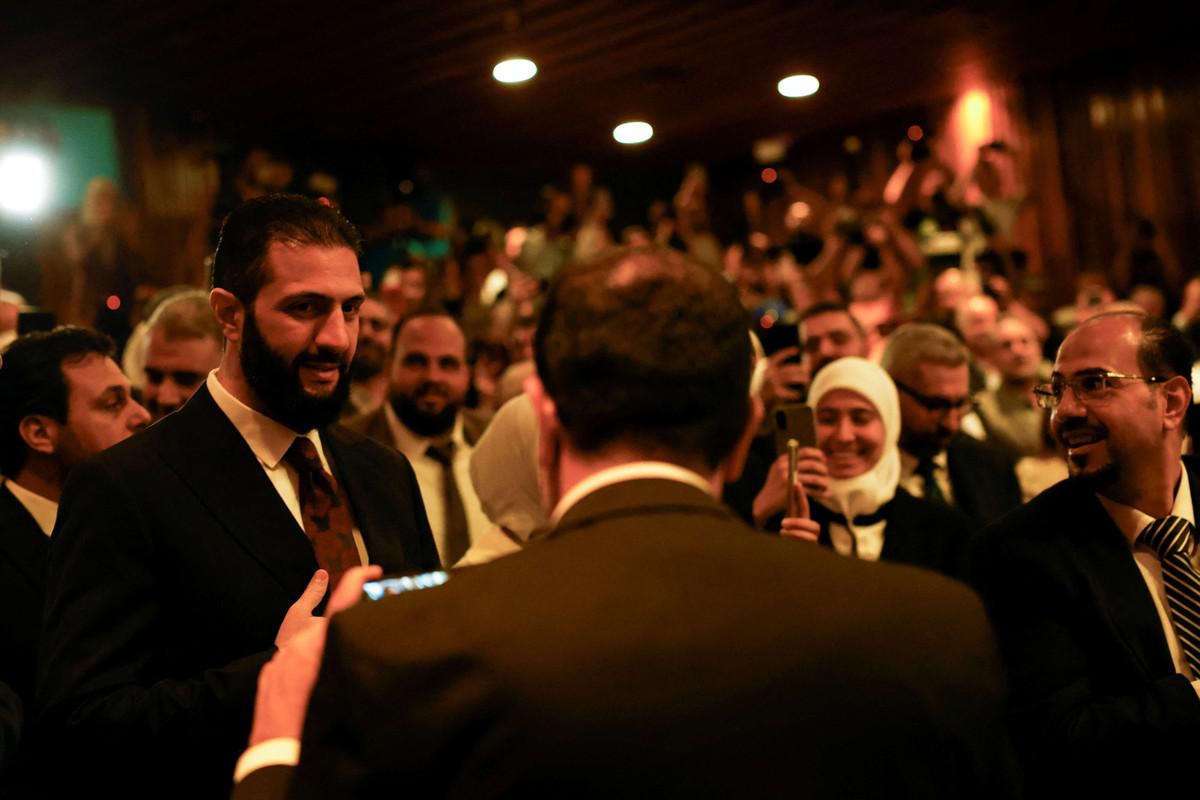 المرحلة الانتقالية في سوريا تواجه تحديات عديدة