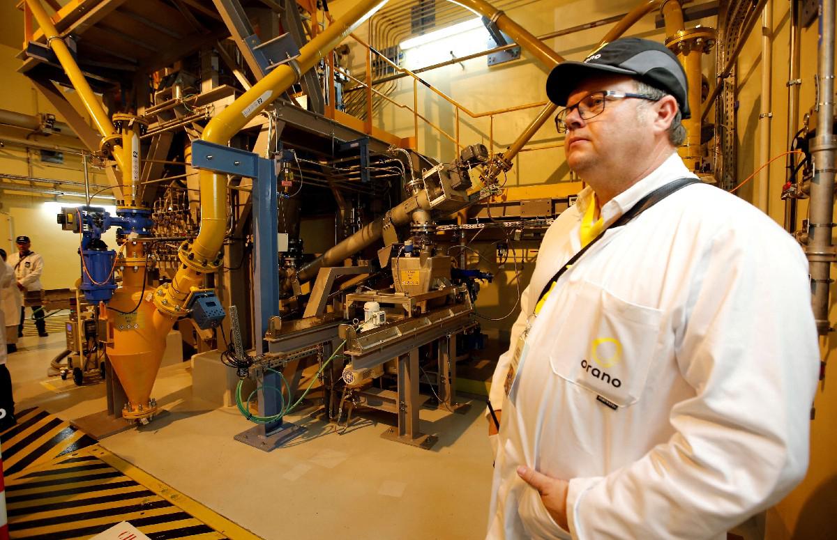 باريس تخسر مصدرا حيويًا لإمدادات اليورانيوم  