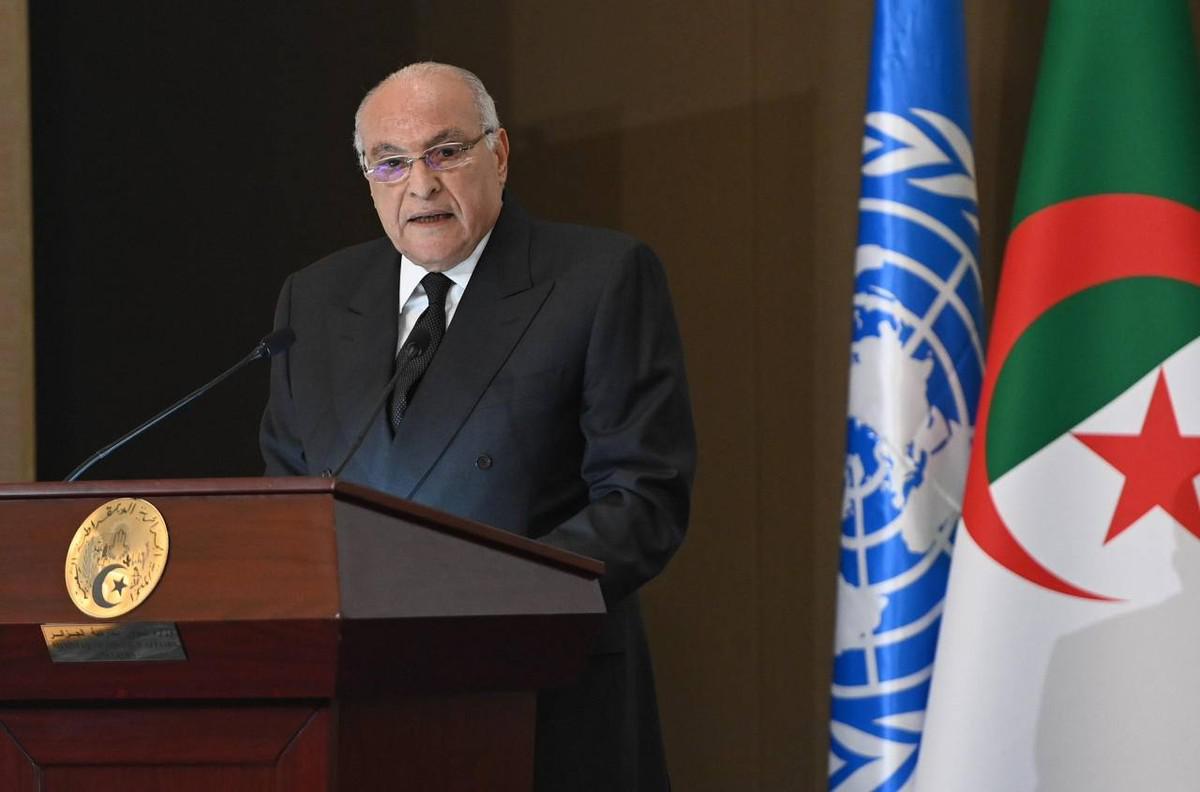 عطاف حاول مداراة الفشل الدبلوماسي بروايات مربكة ومتناقضة