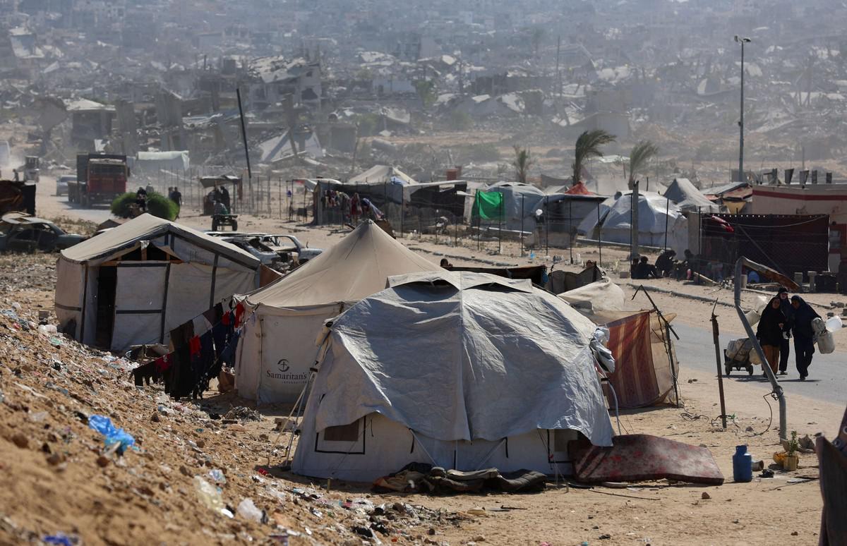 معظم سكان غزة يتجمعون في مناطق خاضعة لحماس