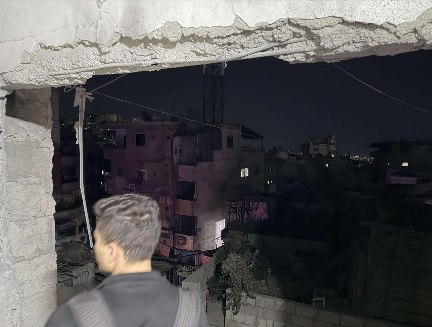 أضرار مادية بالمنزل مع إصابة امرأة