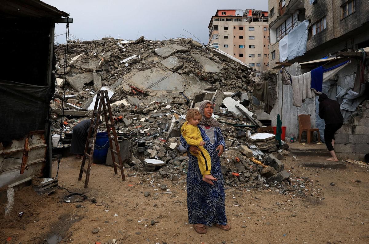 الفلسطينيون ينتظرون الاستقرار