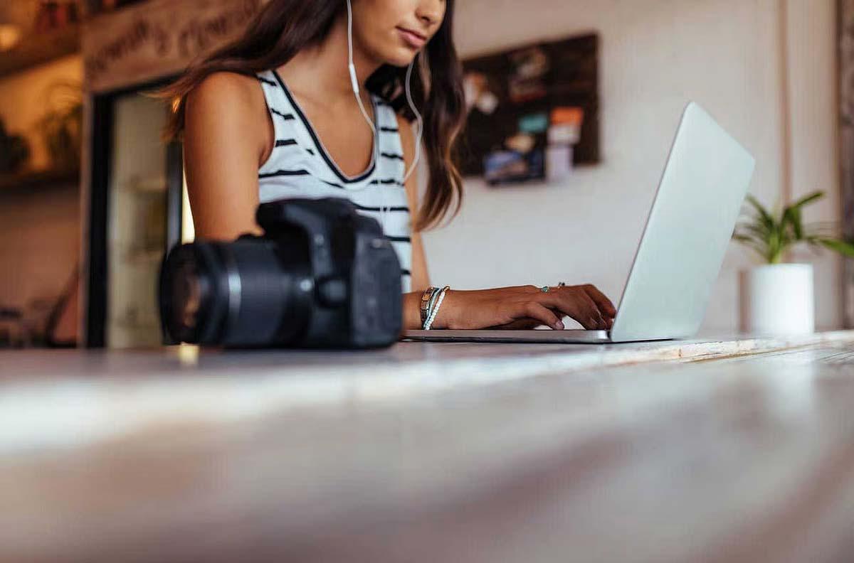 1 Billion Followers Summit