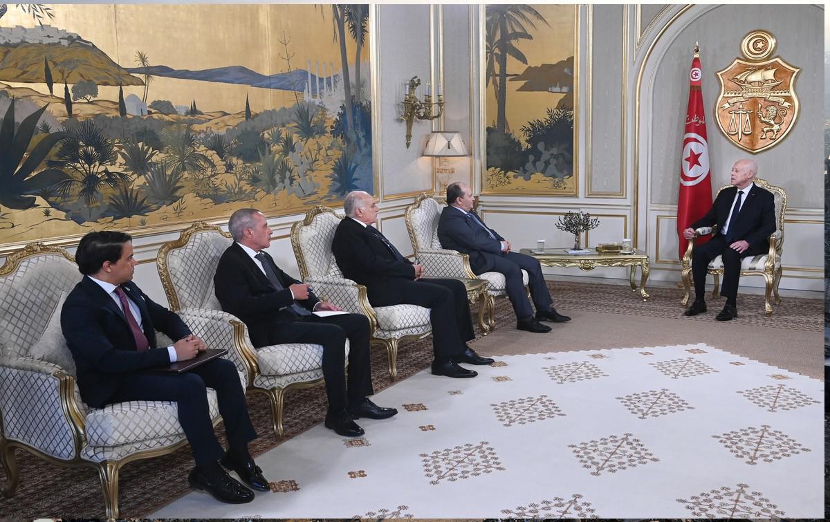 العلاقات بين تونس والجزائر تشهد زخما لافتا 