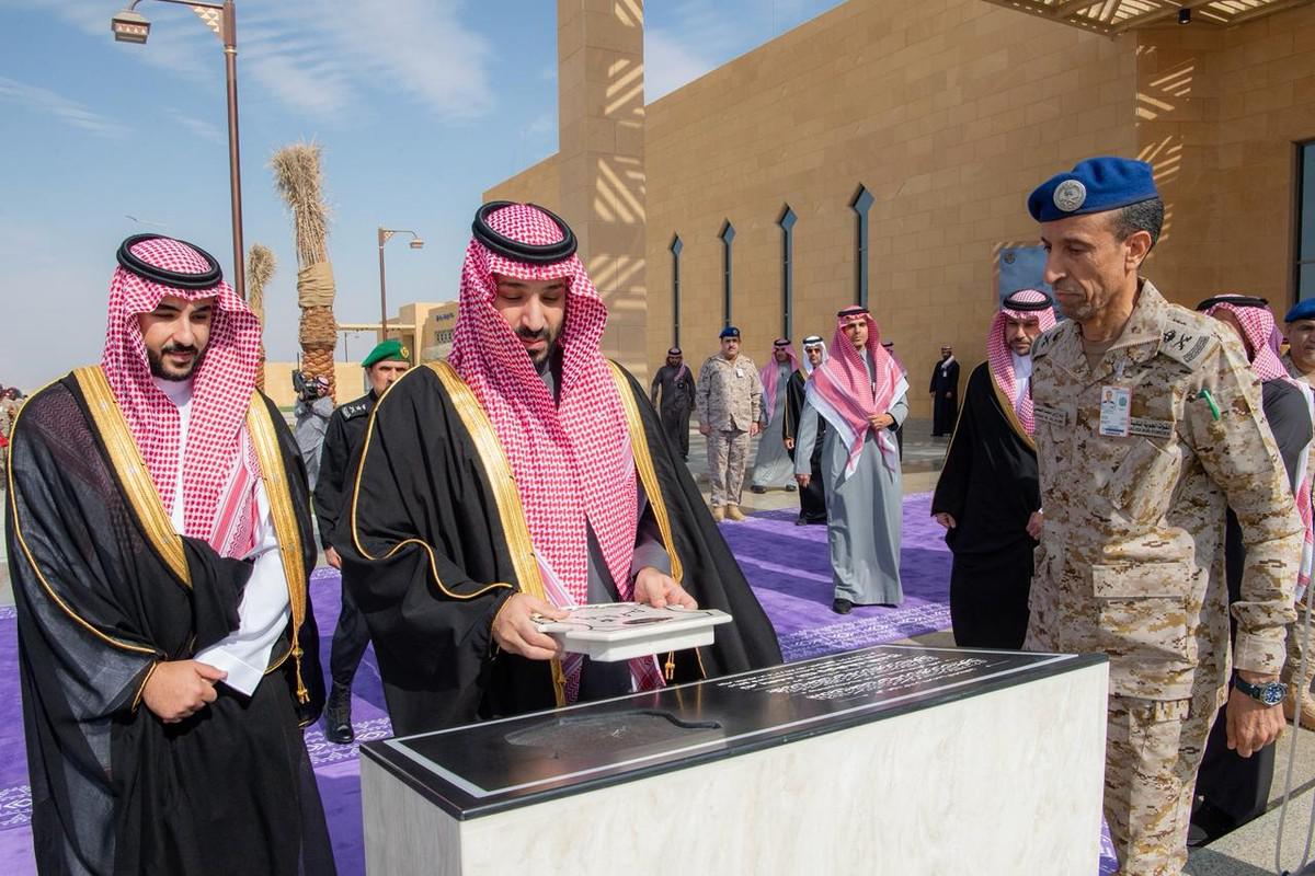 الأمير محمد بن سلمان يقود جهود تعزيز القدرات الدفاعية