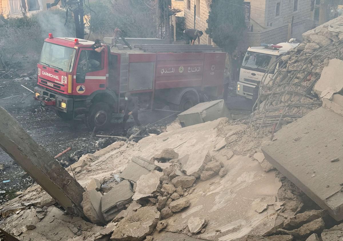 اسرائيل تبقي حزب الله تحت الضغط العسكري