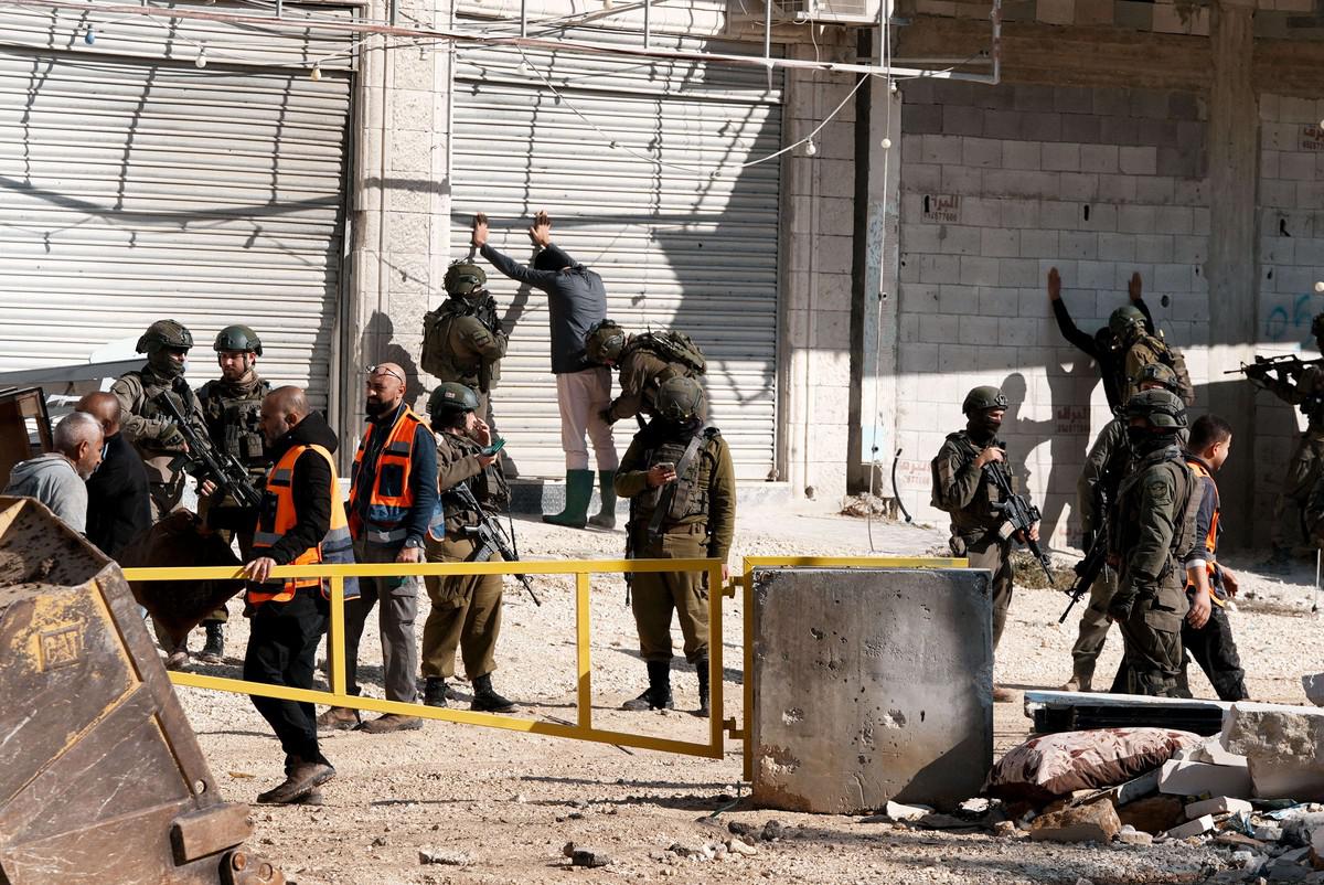 تصعيد يعمق جراح أهالي الضفة الغربية