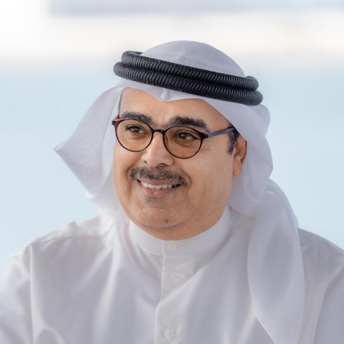 الدكتور عبدالعزيز مسلم يدير مشروع ثقافي مهم