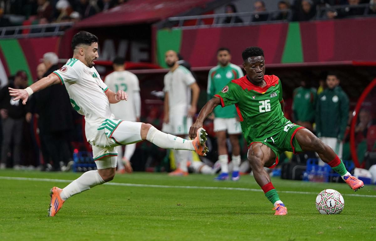 المباراة أكدت مجددًا أهمية الثقة بلاعبي الخبرة مثل محرز وعمورة