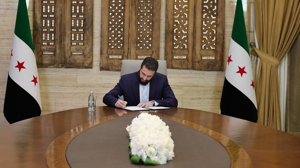 الشرع يوقع اتفاق دمج قسد ووقف اطلاق النار