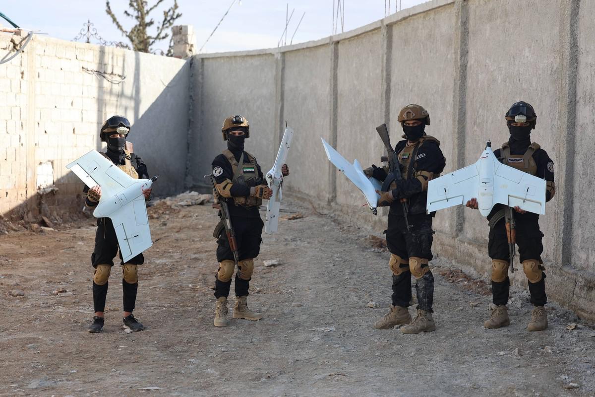 الخلية استخدمت طائرات مسيرة في تنفيذ هجمات على منطقة المزة ومطارها العسكري 