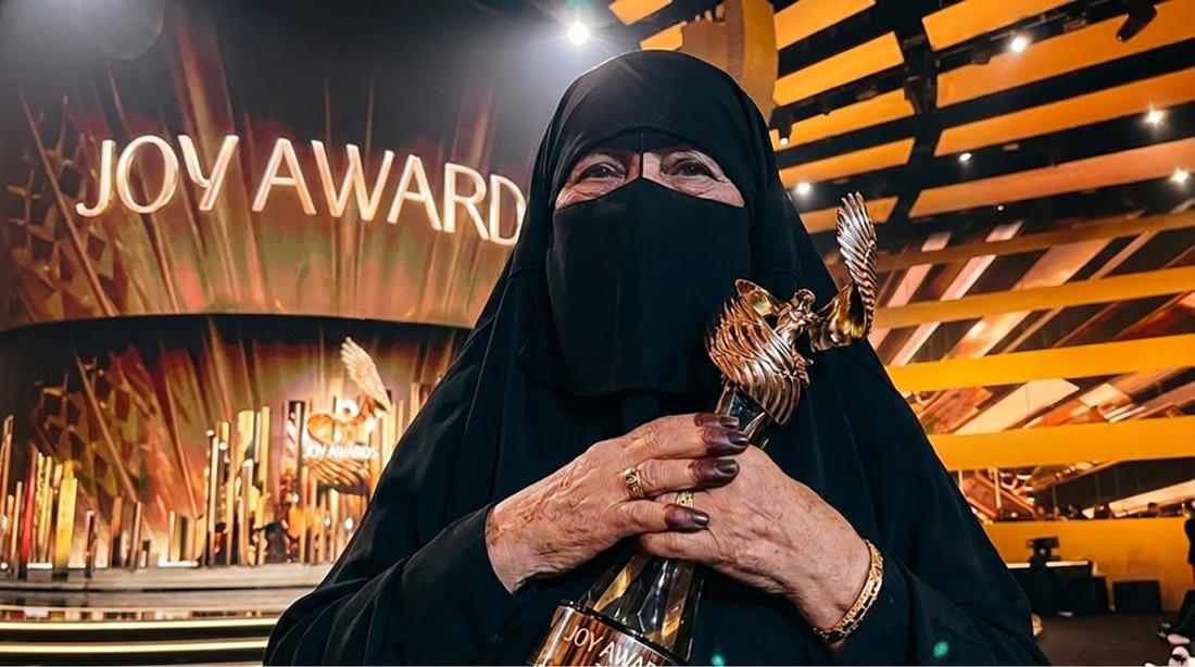 مزنة ممثلة رقمية