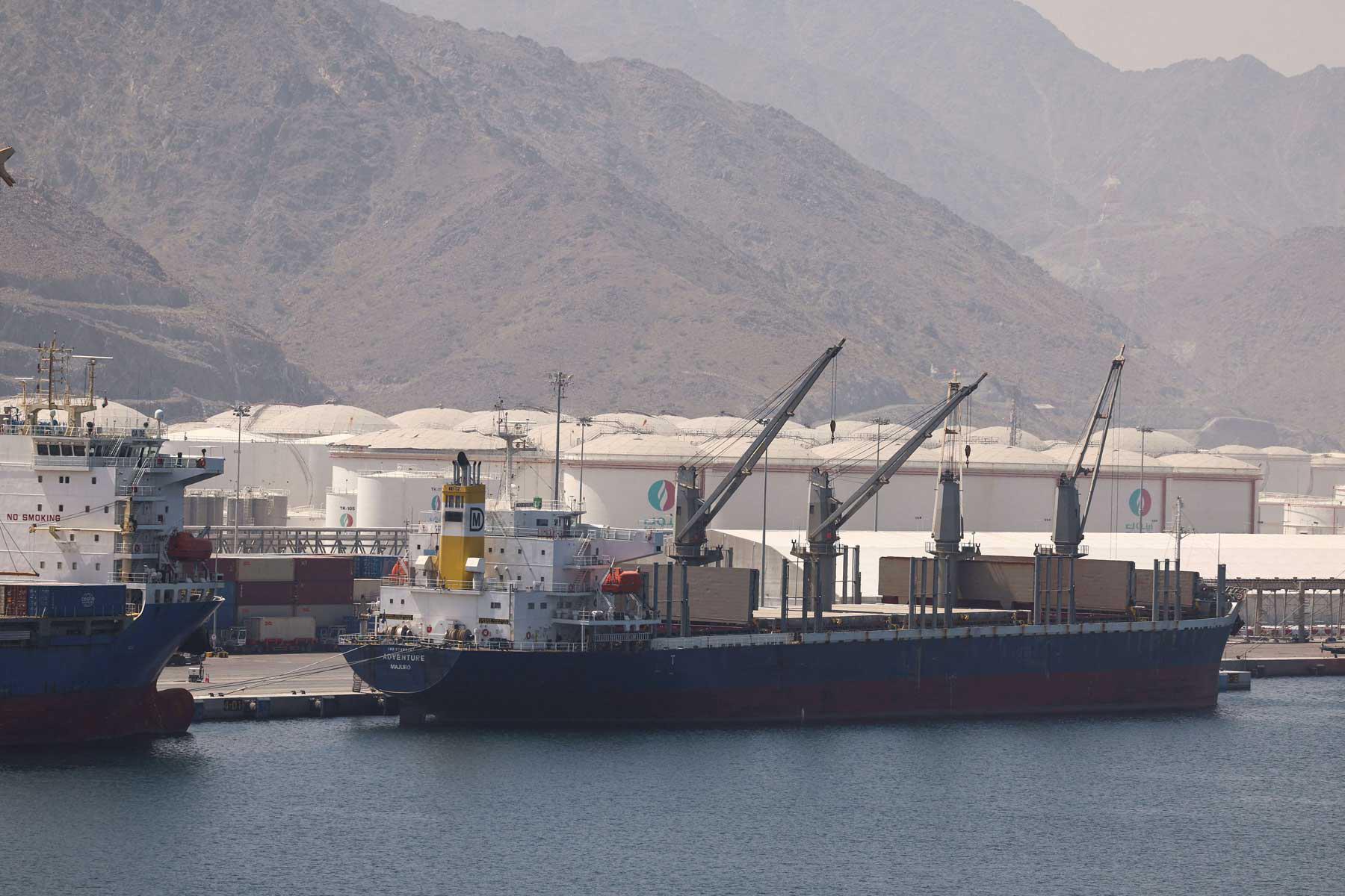 Crude exports from Fujairah rose to an average of 1.62 million bpd by late March from 1.17 million bpd in February