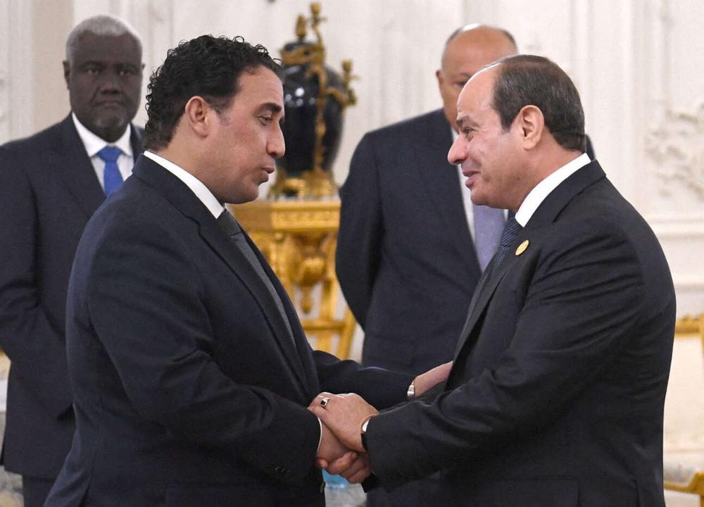 السيسي والمنفي