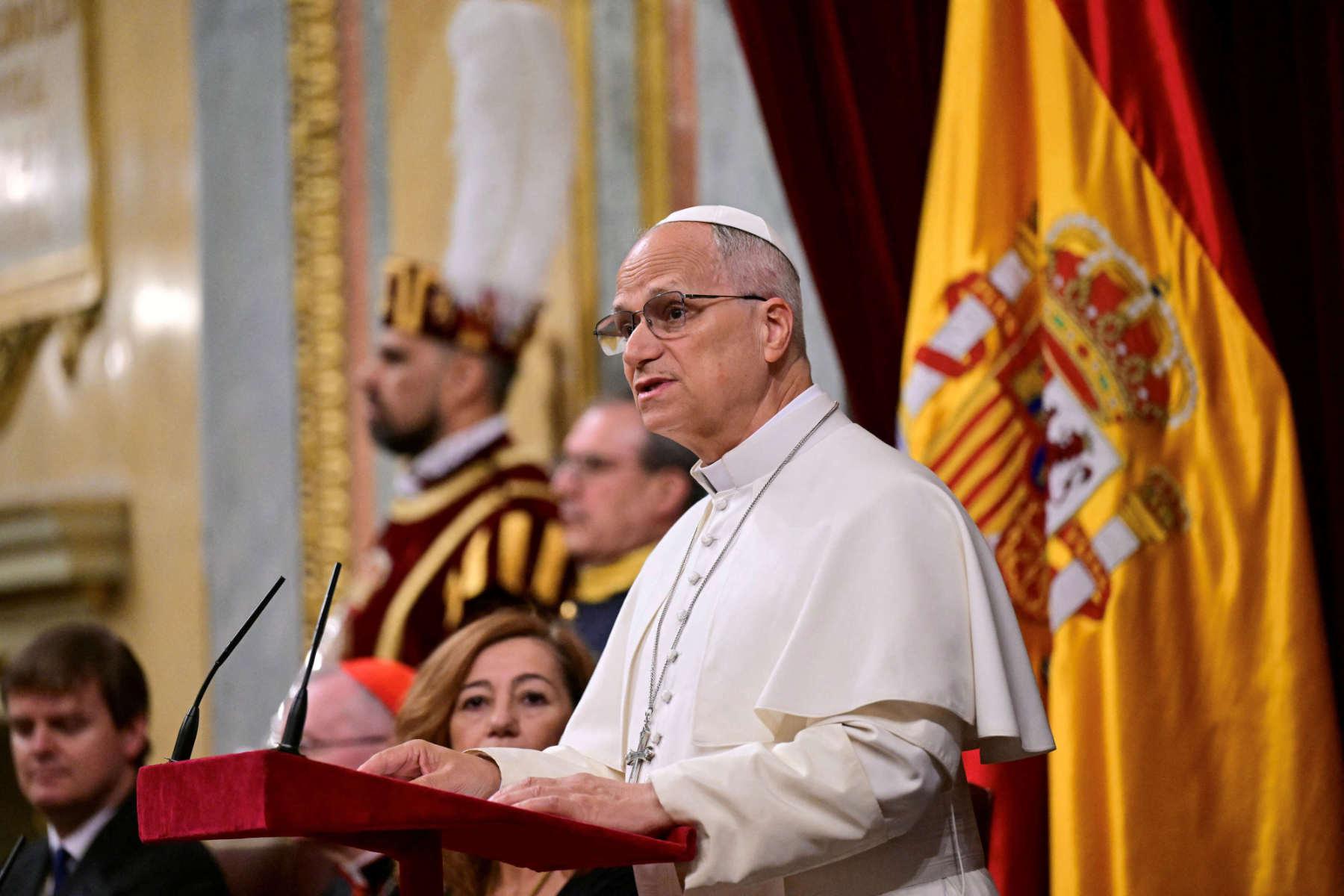 Forceful tone against the direction of global leadership