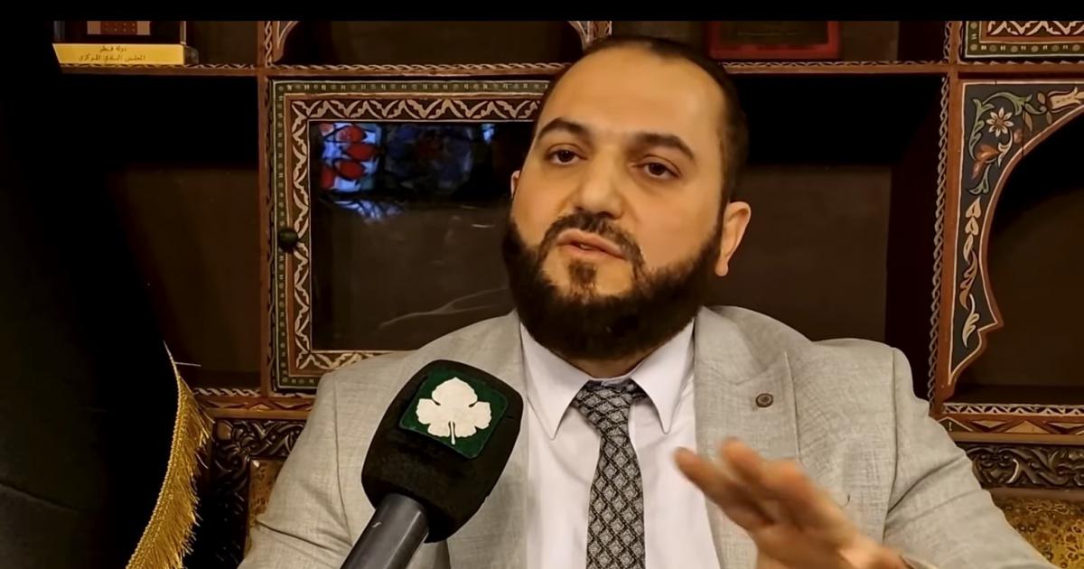 الصالح نيوز : 
  محافظ دمشق الجديد يطلب وساطة أميركية لسلام مع إسرائيل
