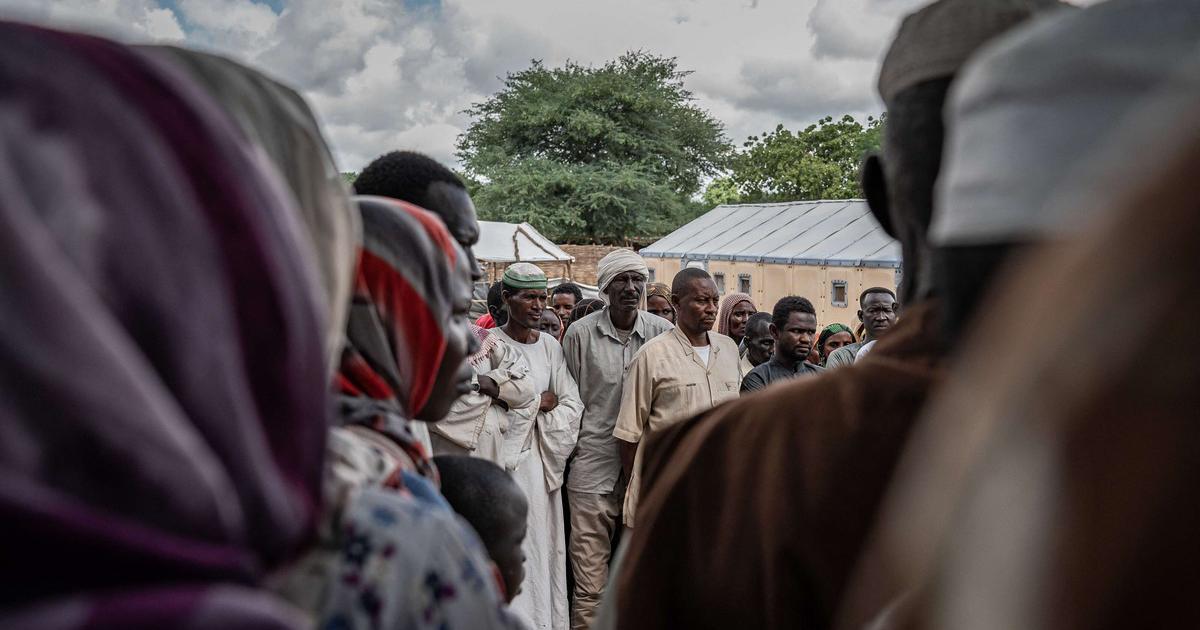 الصالح نيوز : 
  مخاوف حقوقية على مصير اللاجئين السودانيين في تشاد
