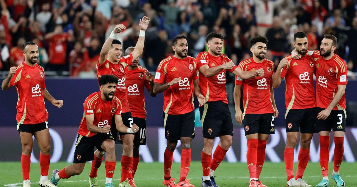 Saleh13 Sport : 
  فصل مثير من الصراع بين ثلاثي القمة في بطولة مصر
