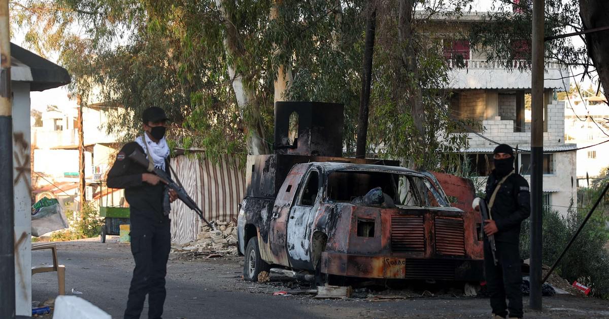 الصالح نيوز : 
  مجلس الأمن يستعد لتبني قرار يدين العنف في الساحل السوري
